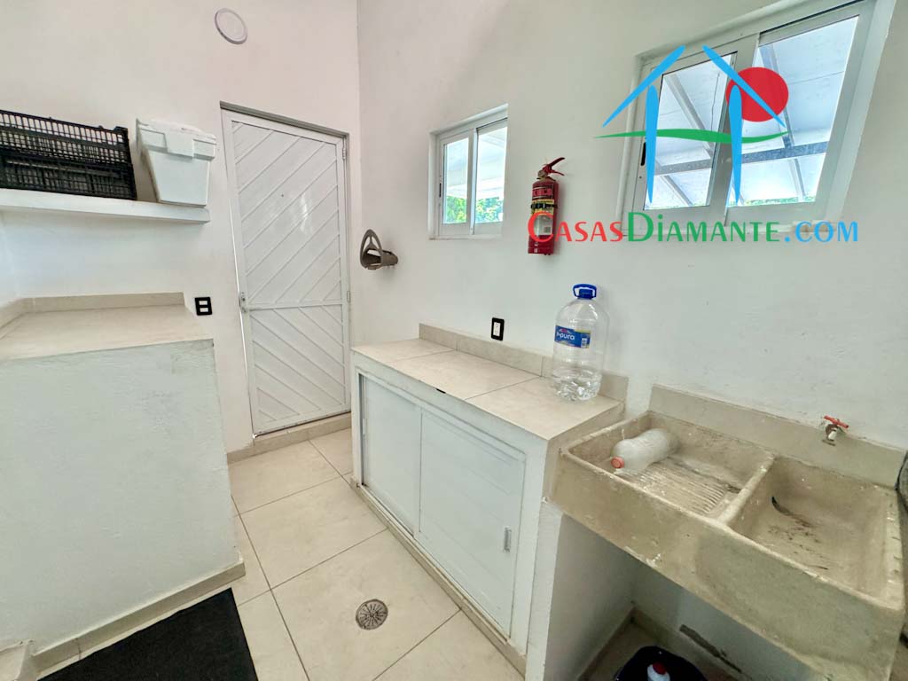Villas Velato Joker 22 - Cuarto de servicio 1